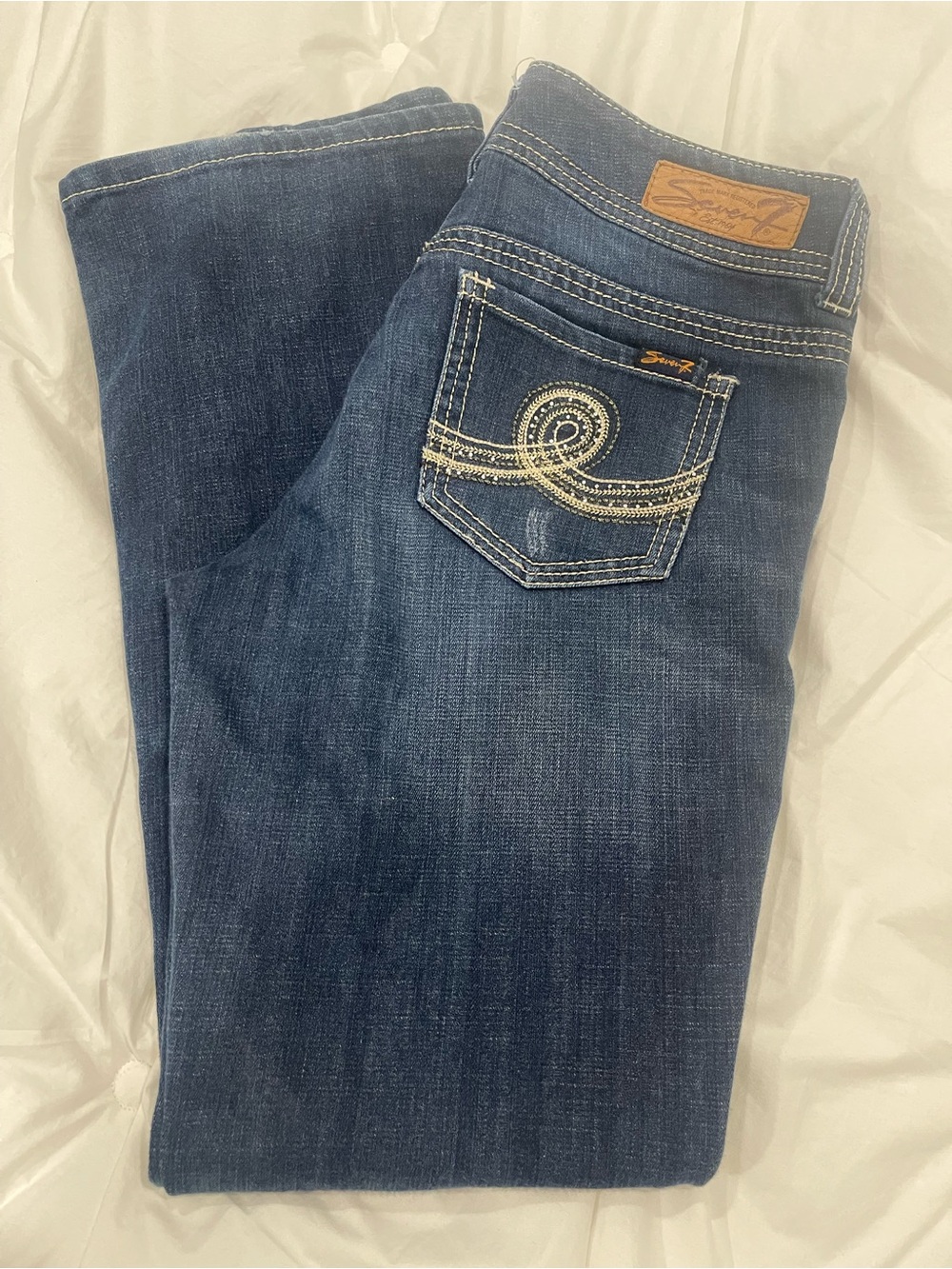 Seven7 Women's Indigo Bootcut Jeans with Embroidered Pocket